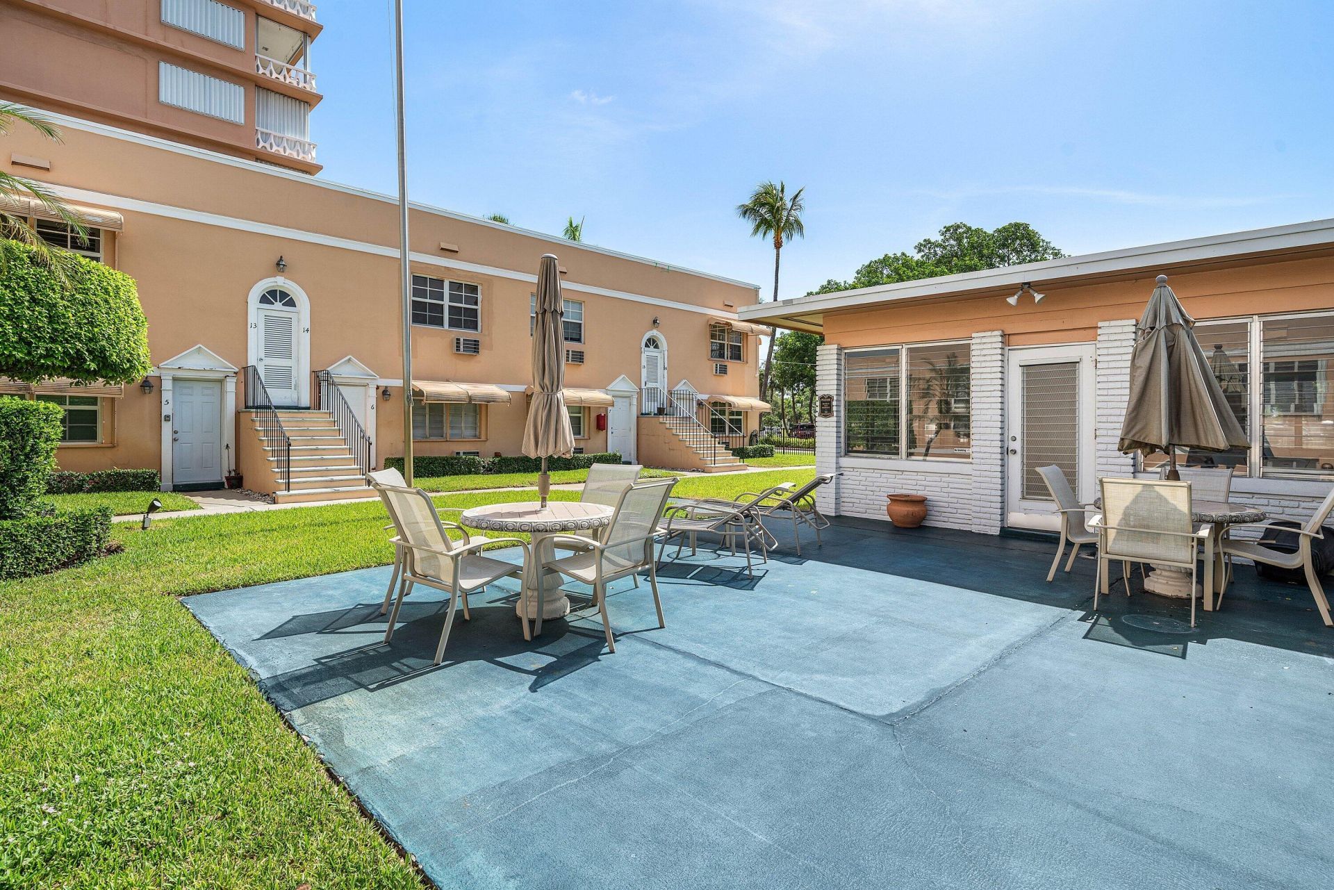 15 S Golfview Road, Unit 206, Lake Worth, FL 33460 Photo