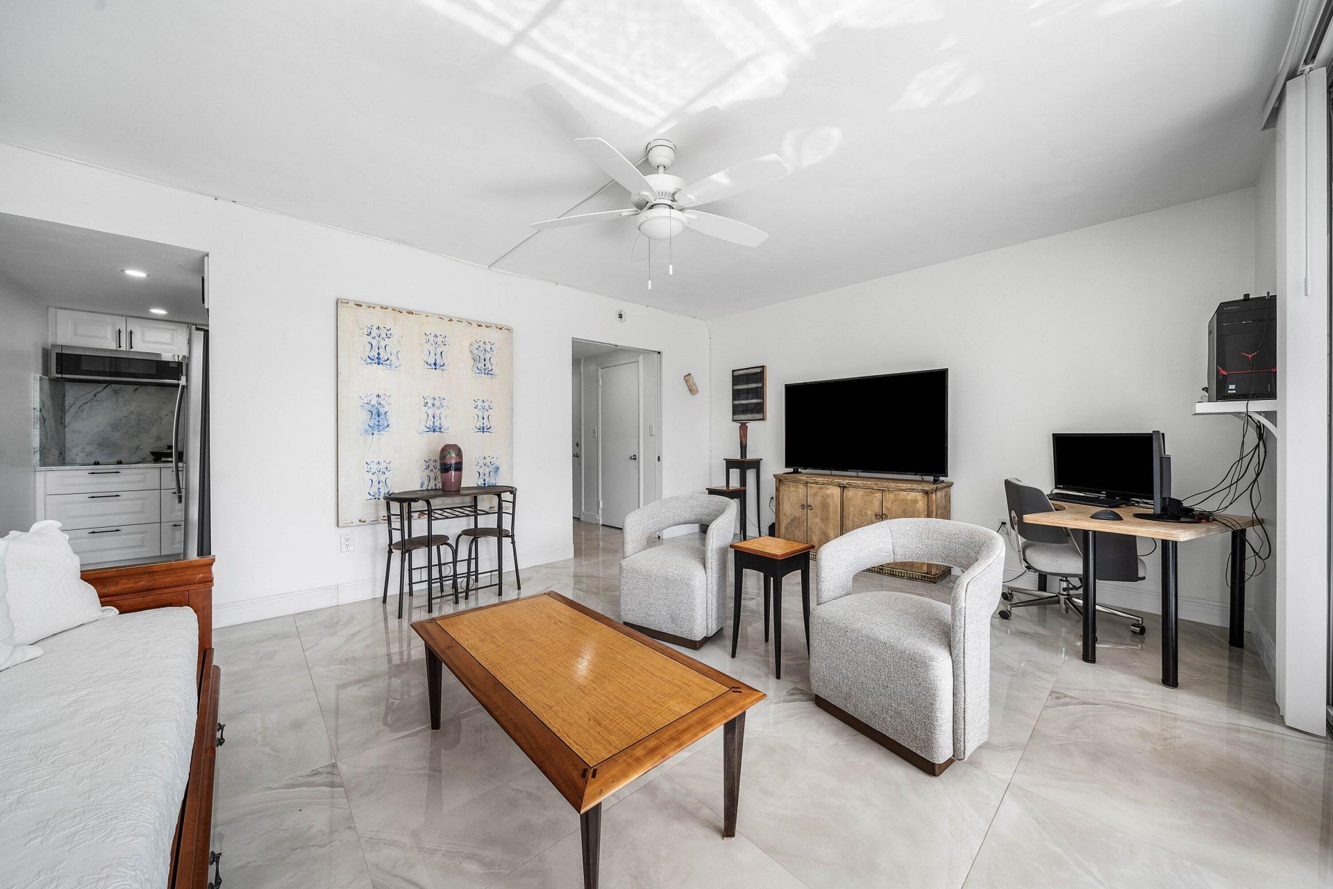 15 S Golfview Road, Unit 206, Lake Worth, FL 33460 Photo