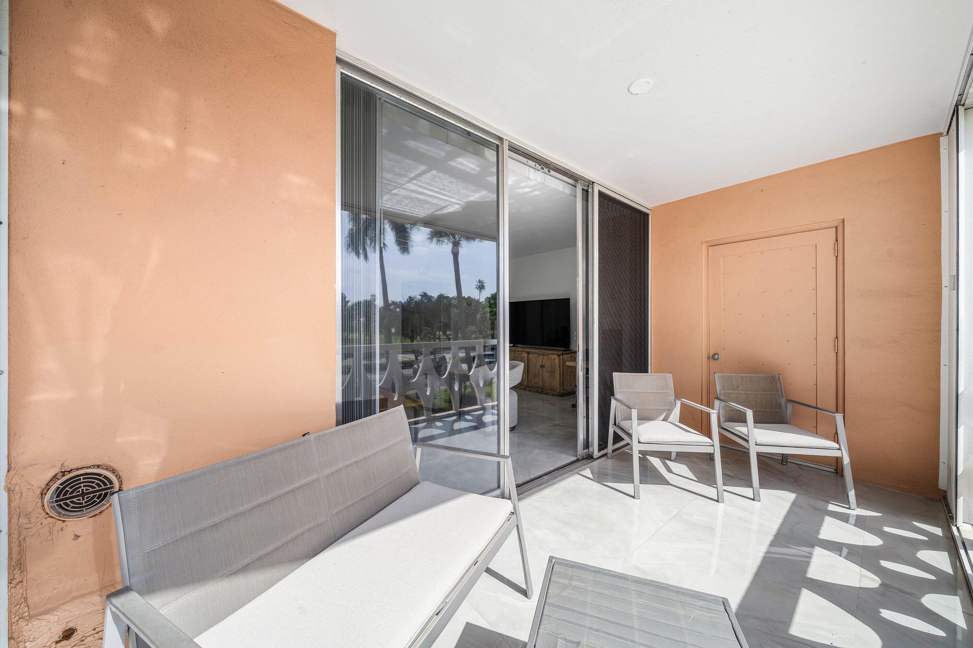 15 S Golfview Road, Unit 206, Lake Worth, FL 33460 Photo