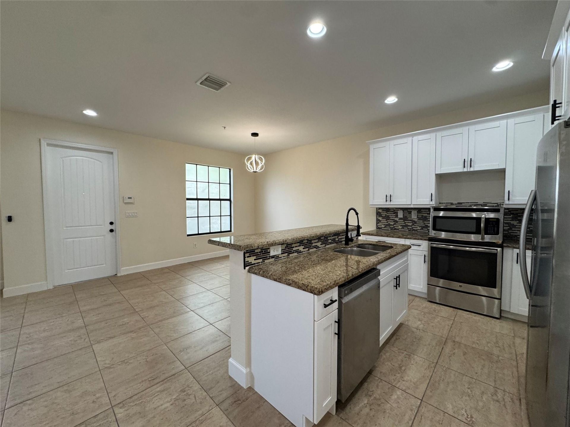 749 SW 3rd Avenue, Pompano Beach, FL 33060 Photo