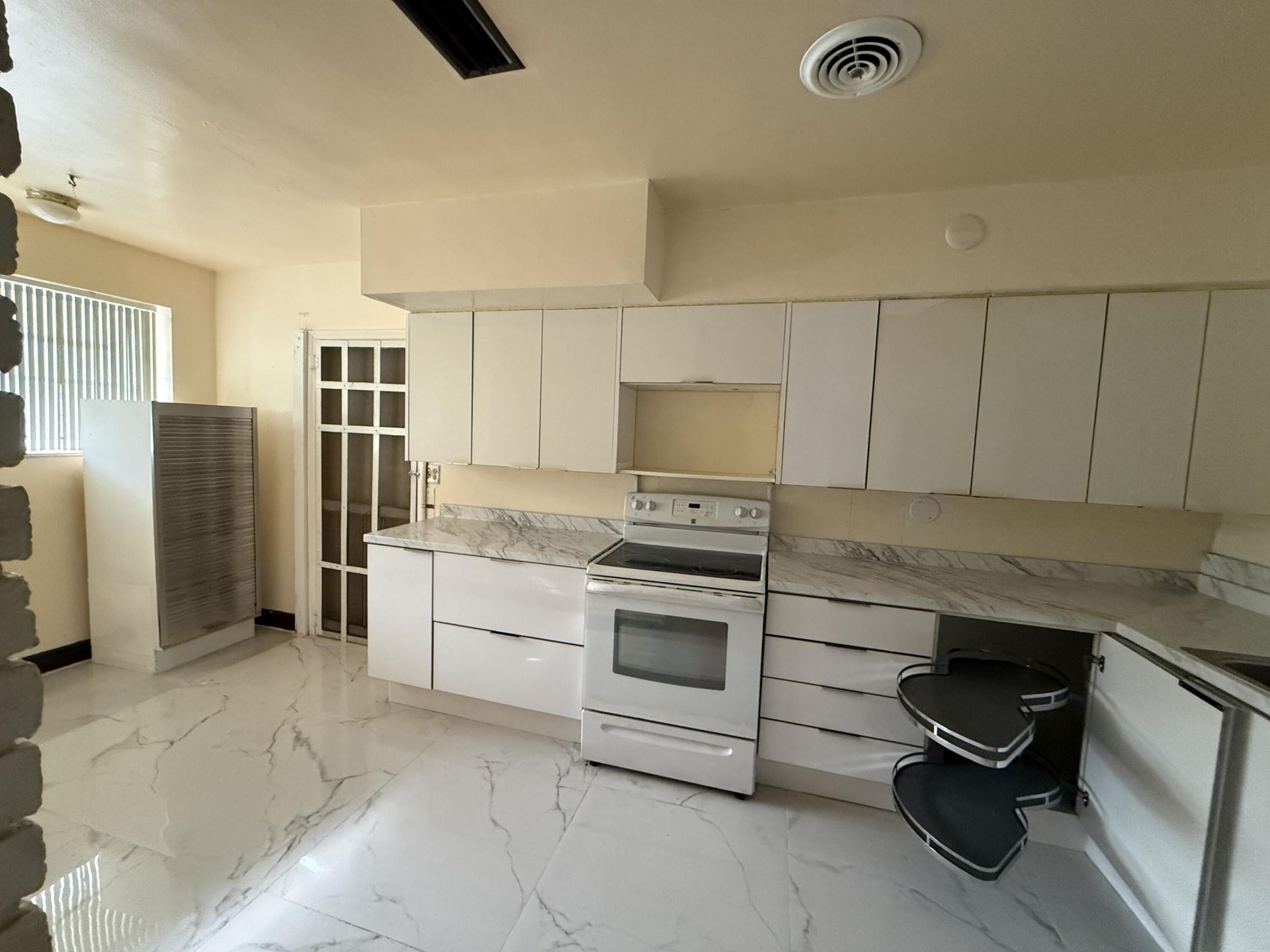 124 NW 45th Avenue, Plantation, FL 33317 Photo