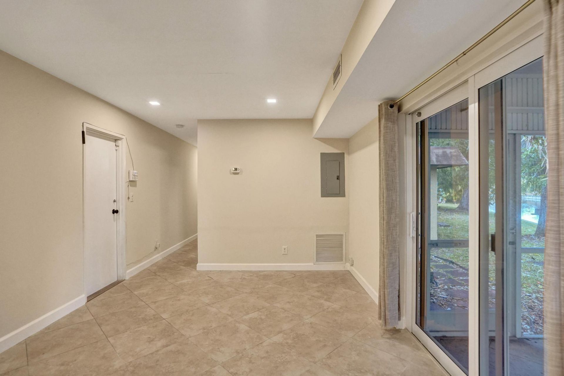 7018 NW 64th Street, Tamarac, FL 33321 Photo