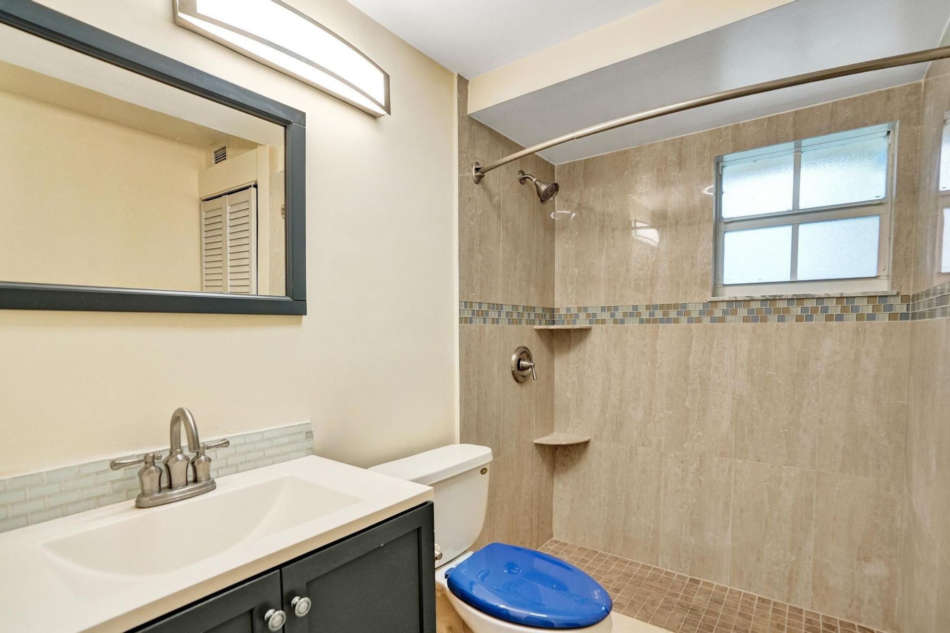 7018 NW 64th Street, Tamarac, FL 33321 Photo