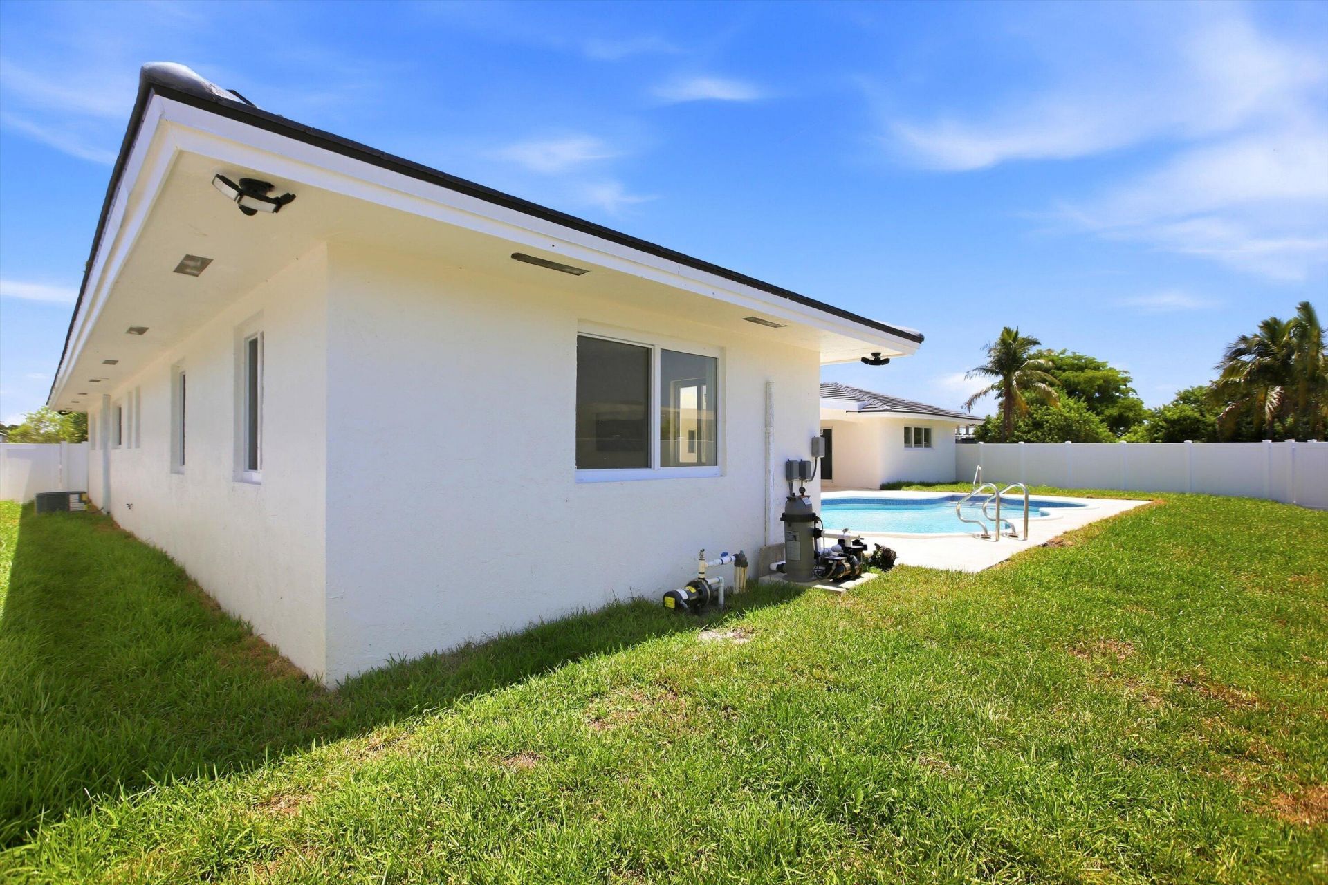 401 NW 3rd Place, Dania Beach, FL 33004 Photo