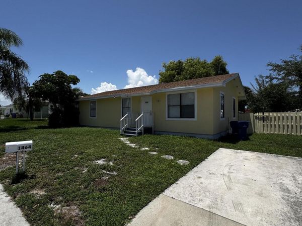 1464 W 32nd Street, Riviera Beach, FL 33404