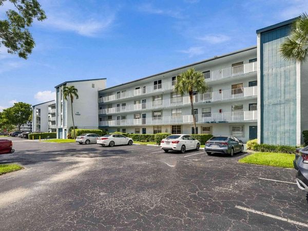 7680 NW 18th Street, Unit 406, Margate, FL 33063