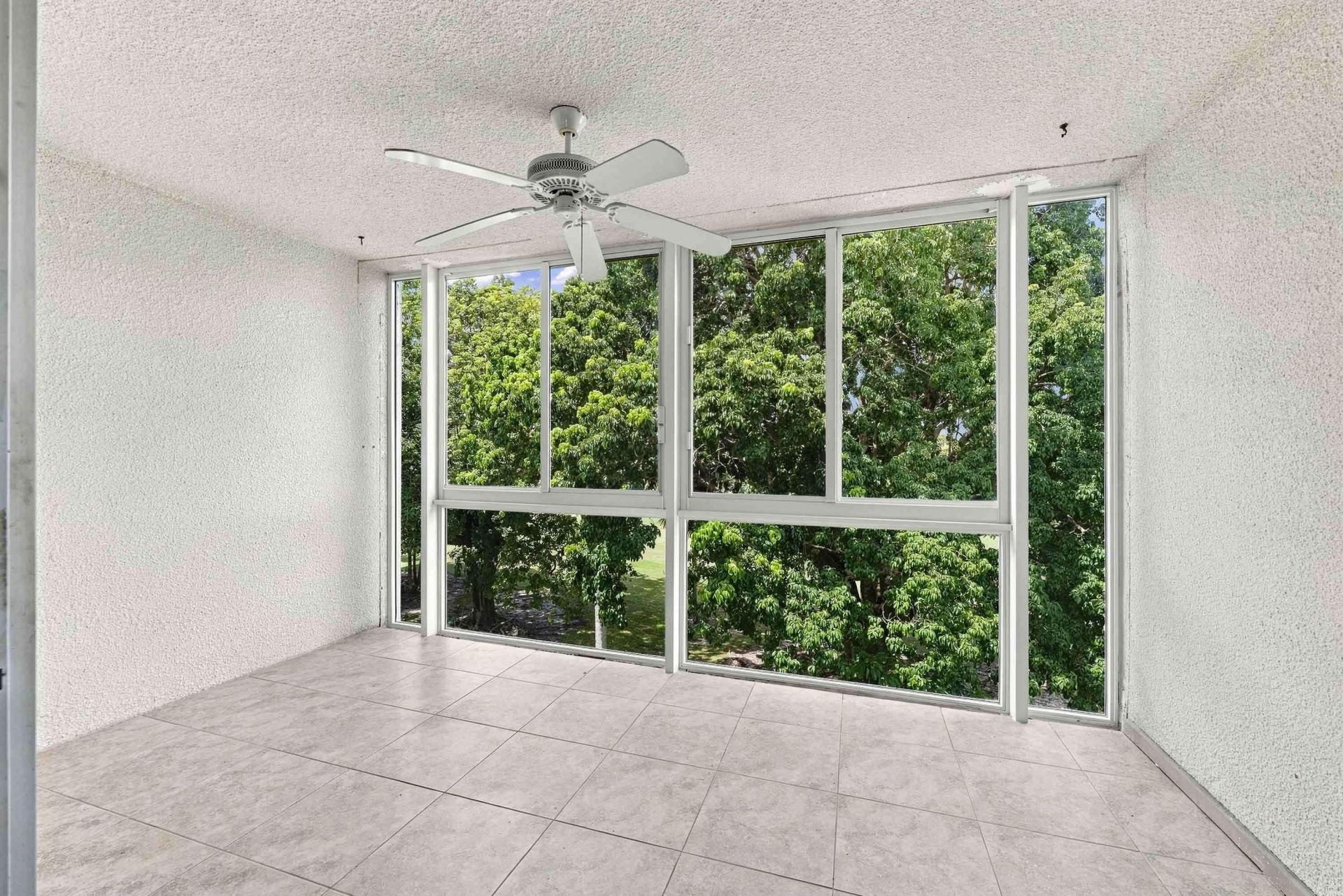 7680 NW 18th Street, Unit 406, Margate, FL 33063 Photo