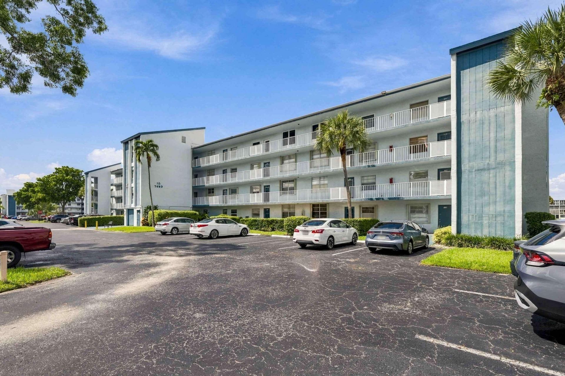 7680 NW 18th Street, Unit 406, Margate, FL 33063 Photo