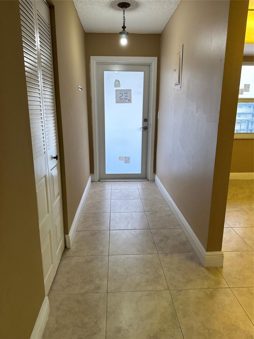 7680 NW 18th Street, Unit 406, Margate, FL 33063 Photo