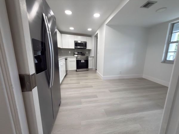 625 Oaks Drive, Unit 305, Pompano Beach, FL 33069