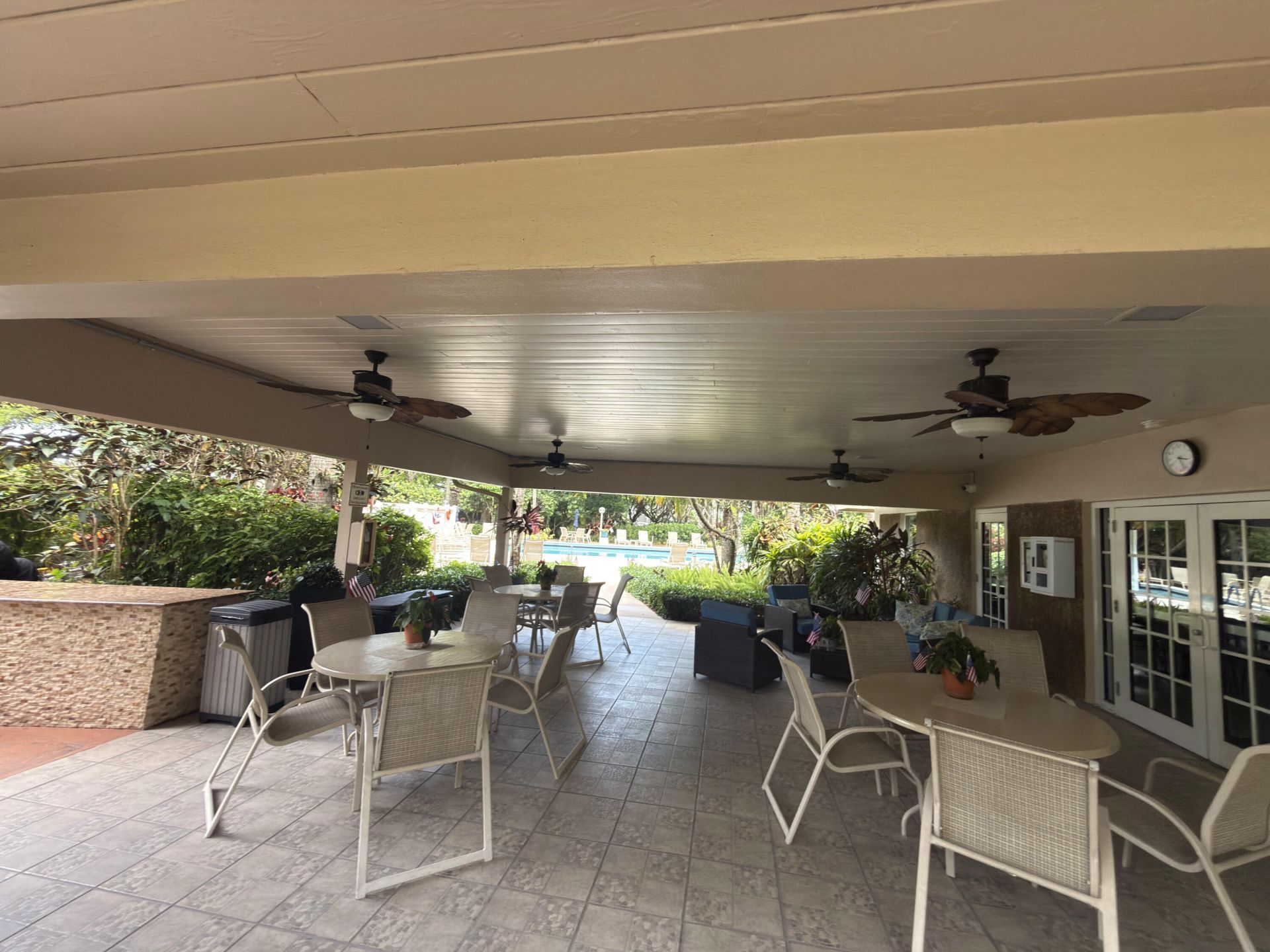 625 Oaks Drive, Unit 305, Pompano Beach, FL 33069 Photo
