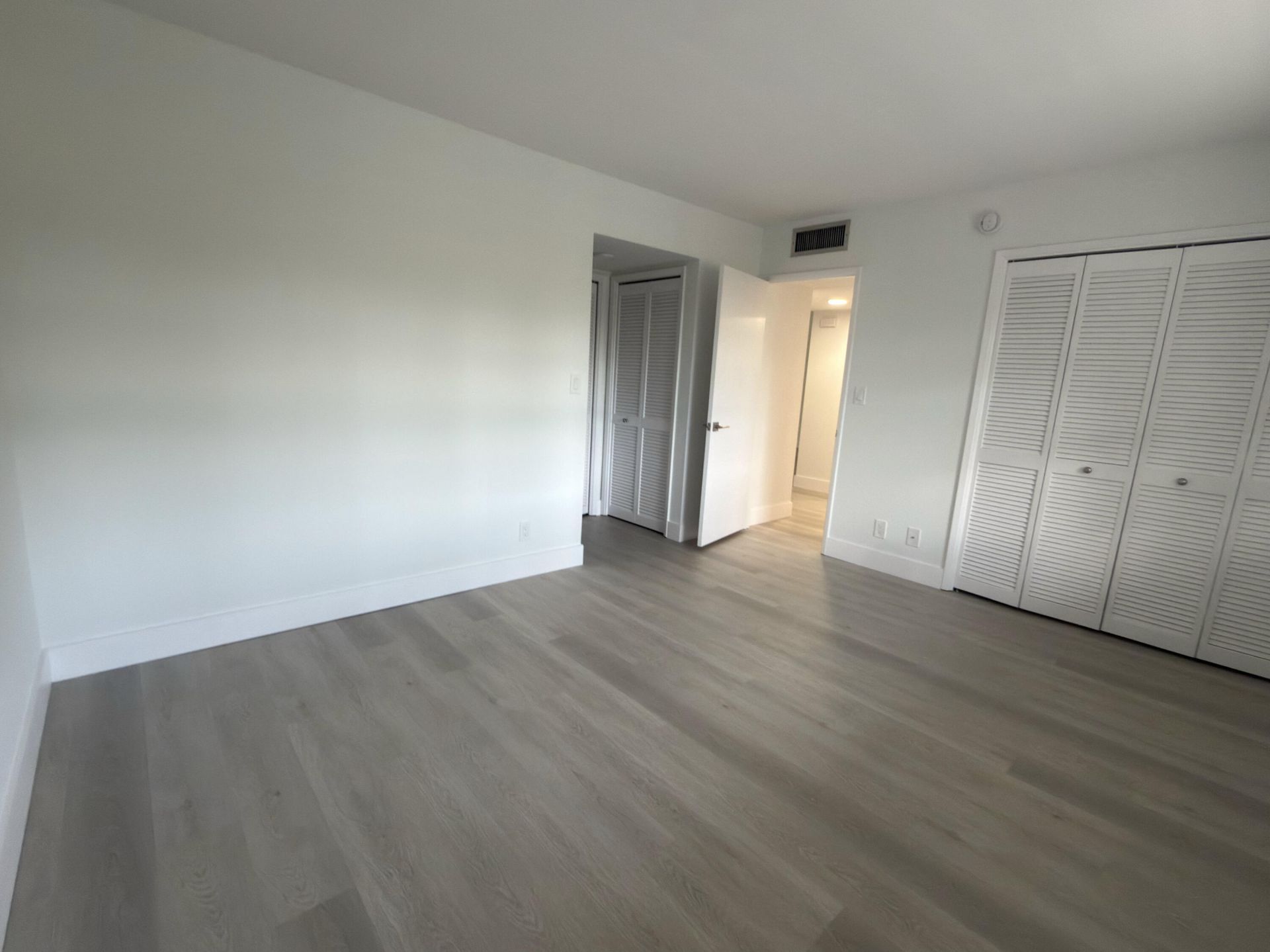625 Oaks Drive, Unit 305, Pompano Beach, FL 33069 Photo