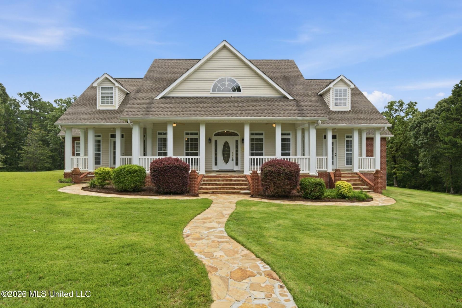 60 Grand Boulevard, Hattiesburg, MS 39402 Main Photo