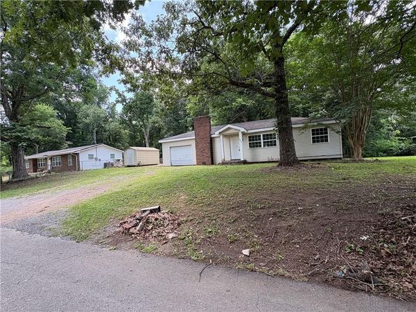 938 Raygan Drive , Tunnel Hill, GA 30755