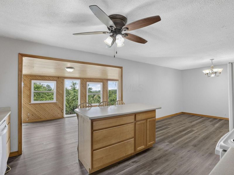 326 Roberts Drive SE, Newark, OH 43055 Photo 11
