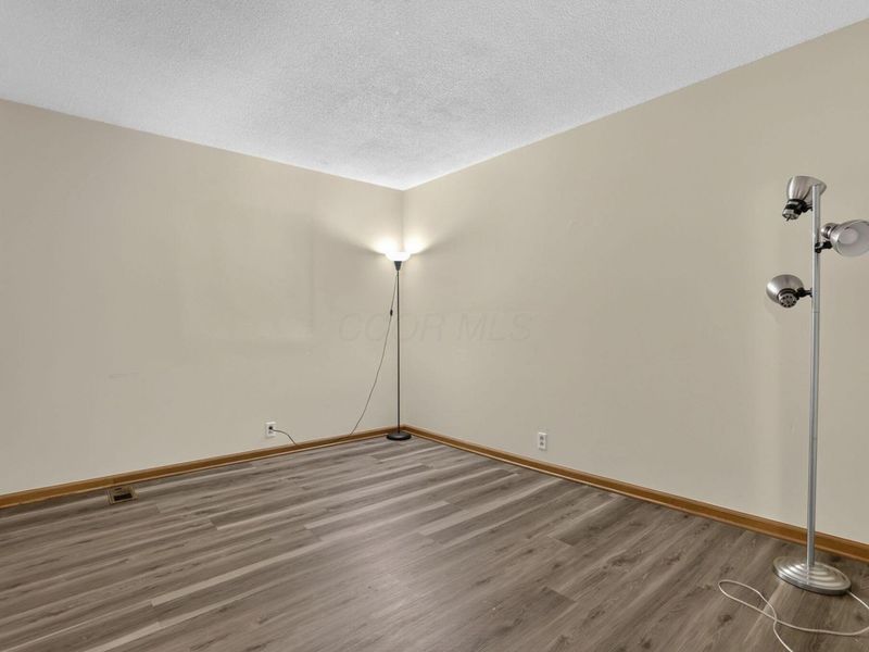 326 Roberts Drive SE, Newark, OH 43055 Photo 16
