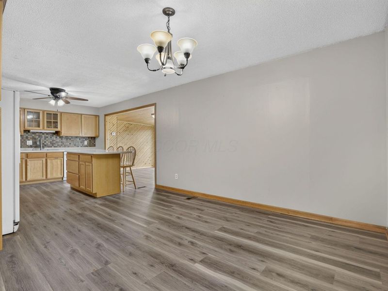 326 Roberts Drive SE, Newark, OH 43055 Photo 7