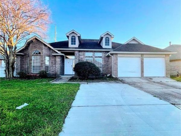 1200 WYNDHAM S Drive , Gretna, LA 70056