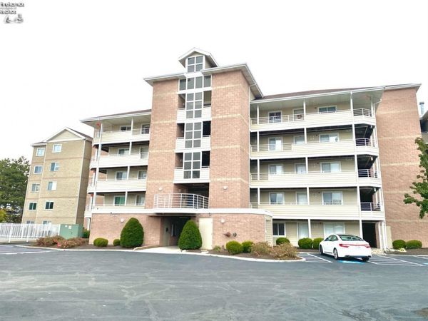 49 Marina Point Drive, Sandusky, OH 44870