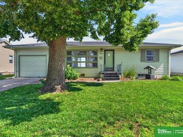 1762 Austin Lane, Fremont, NE 68025