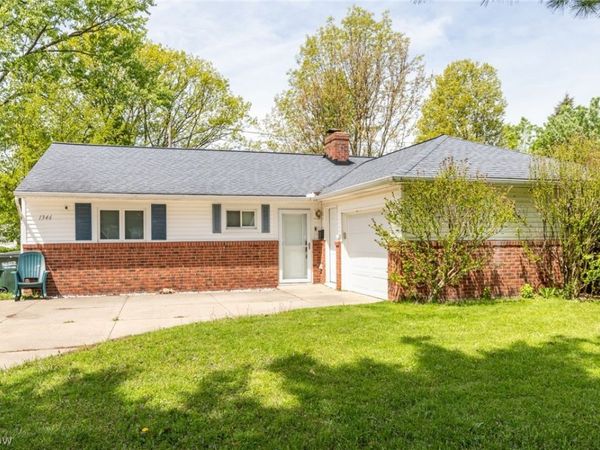 1346 Ranchland Drive , Mayfield Heights, OH 44124