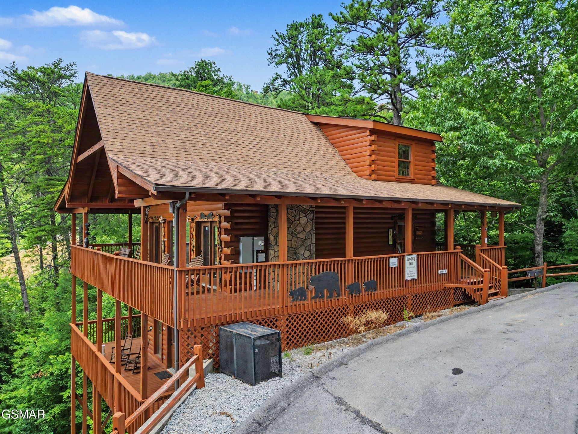 1944 E Mountain Way, Sevierville, TN 37876 Main Photo