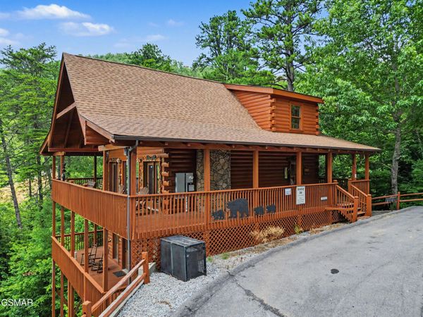 1944 E Mountain Way, Sevierville, TN 37876