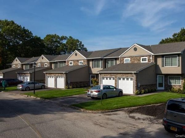 5000 Townhouse Drive , Unit 1505, Coram, NY 11727