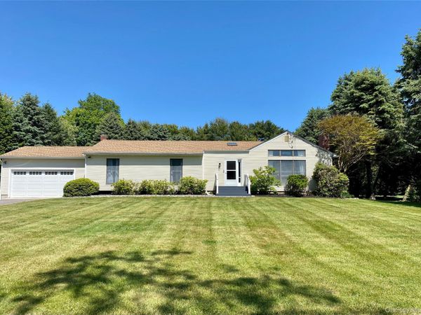 2735 Beebe Drive , Cutchogue, NY 11935