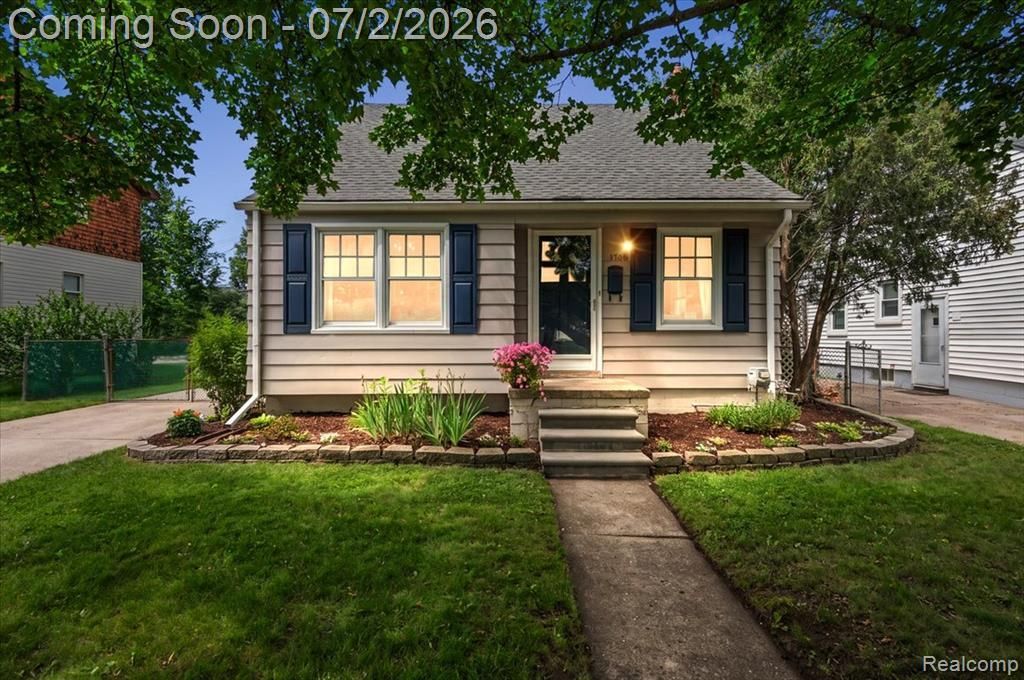 1706 Princeton Road, Berkley, MI 48072 Main Photo