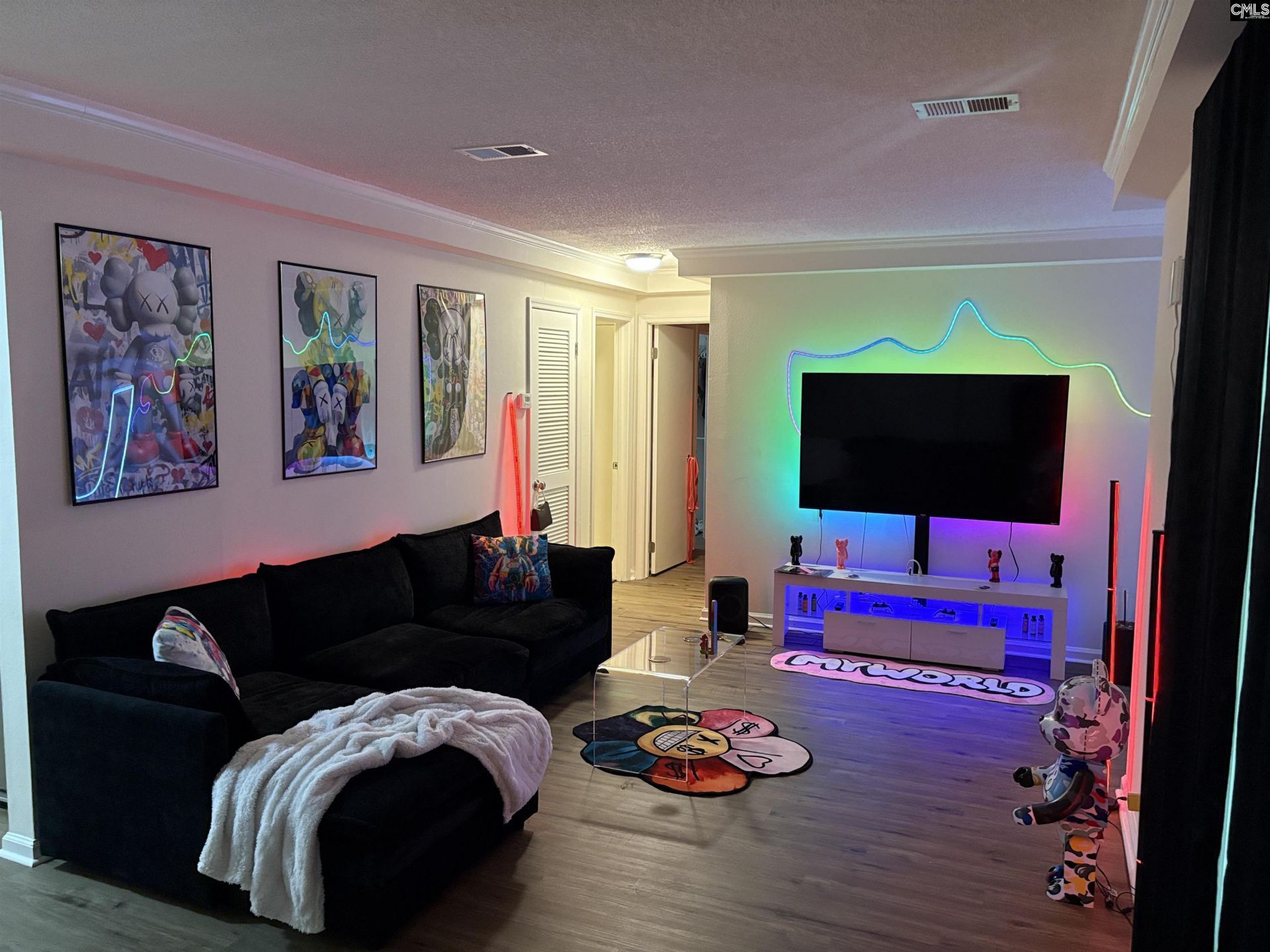109 Thornwell Court Photo 6