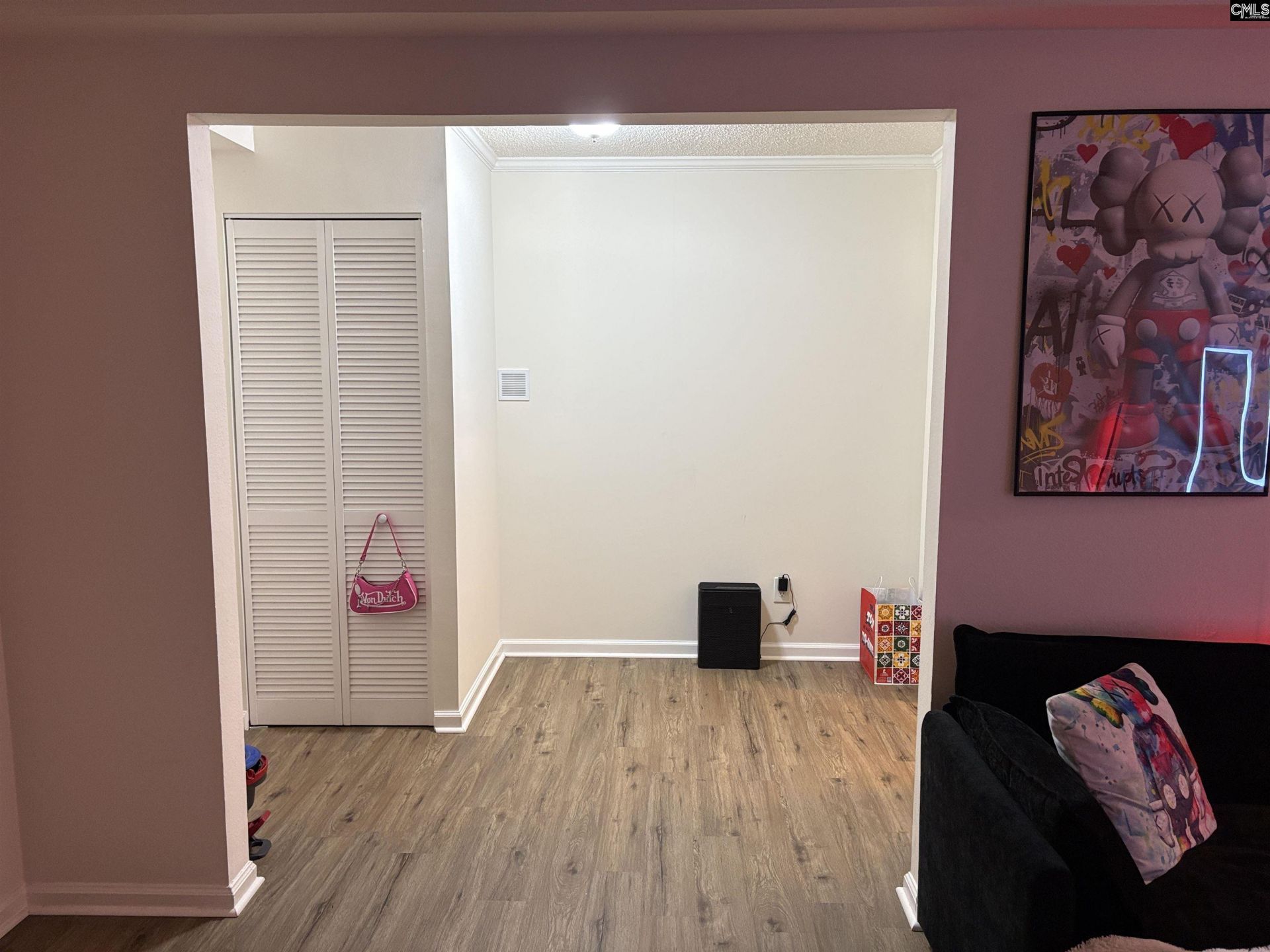 109 Thornwell Court Photo 7