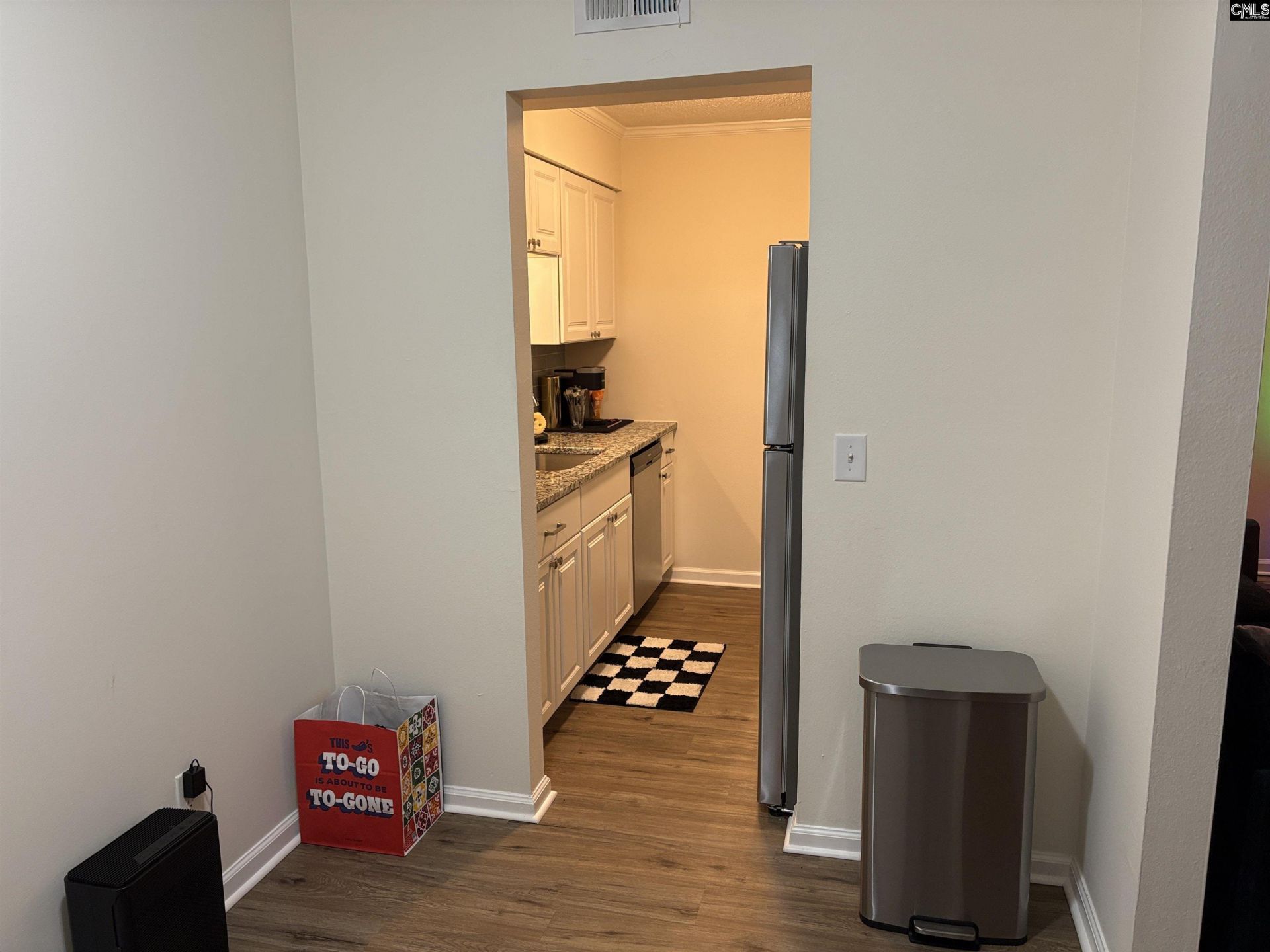 109 Thornwell Court Photo 8