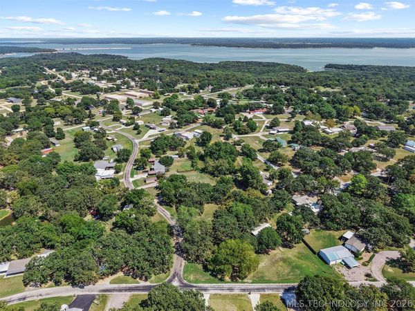 1720 Wildwood , Kingston, OK 73439