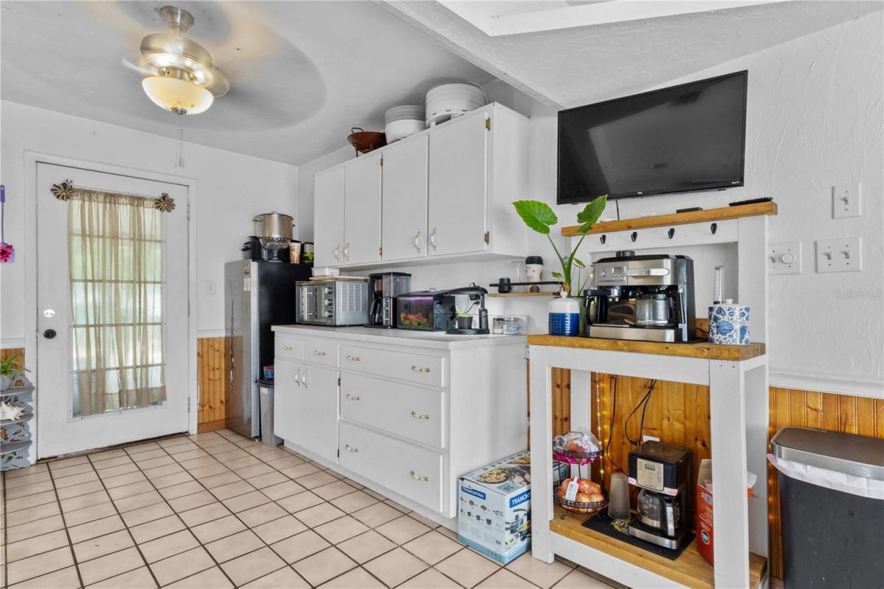 17250 NW 26th Court , Trenton, FL 32693 Photo