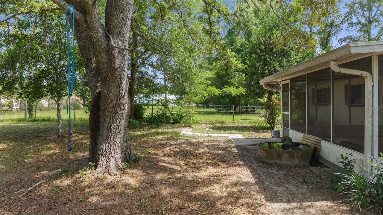 17250 NW 26th Court , Trenton, FL 32693 Photo