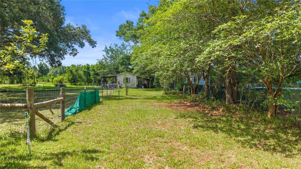 17250 NW 26th Court , Trenton, FL 32693 Photo