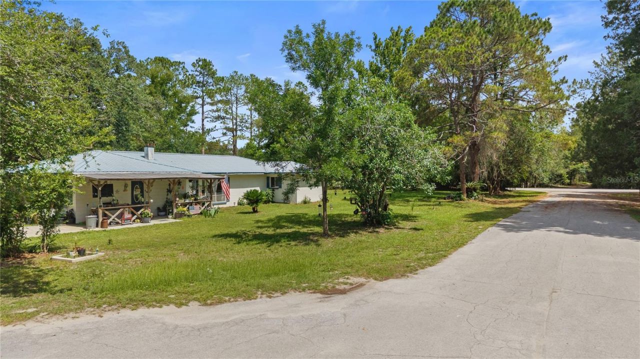 17250 NW 26th Court , Trenton, FL 32693 Photo
