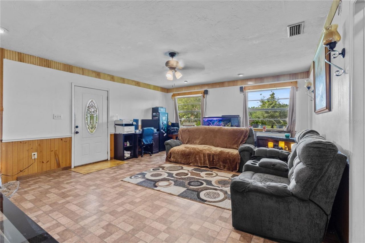 17250 NW 26th Court , Trenton, FL 32693 Photo