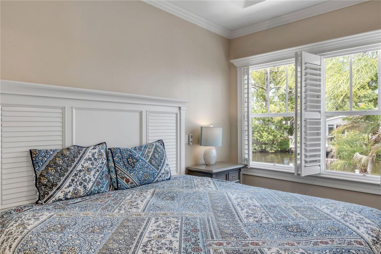 521 S Peninsula Avenue, New Smyrna Beach, FL 32169 Photo