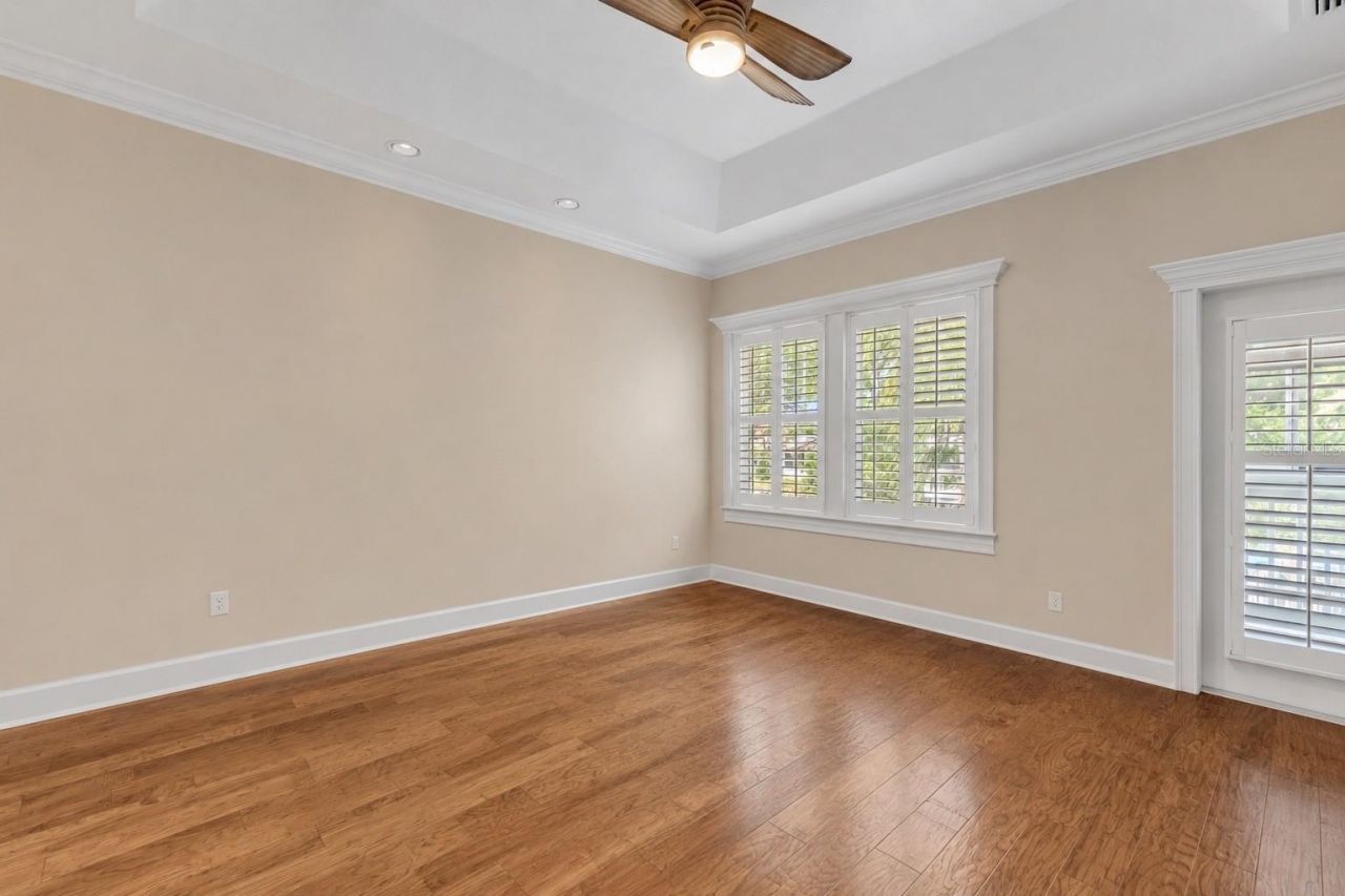 521 S Peninsula Avenue, New Smyrna Beach, FL 32169 Photo