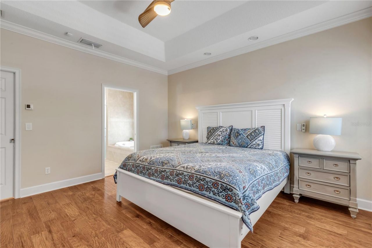 521 S Peninsula Avenue, New Smyrna Beach, FL 32169 Photo