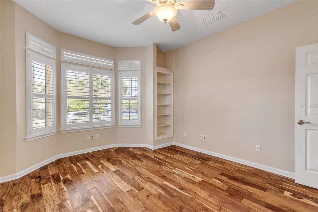 521 S Peninsula Avenue, New Smyrna Beach, FL 32169 Photo