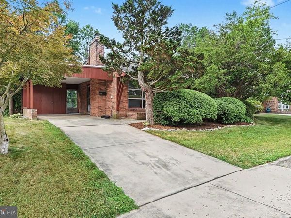 1819 WILLOW ROAD , CAMP HILL, PA 17011