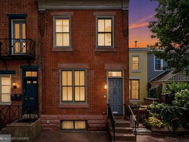 2320 LOMBARD STREET, PHILADELPHIA, PA 19146