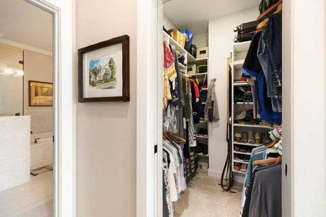 192 Slipper Shell Court Photo 12