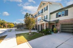 192 Slipper Shell Court photo 4