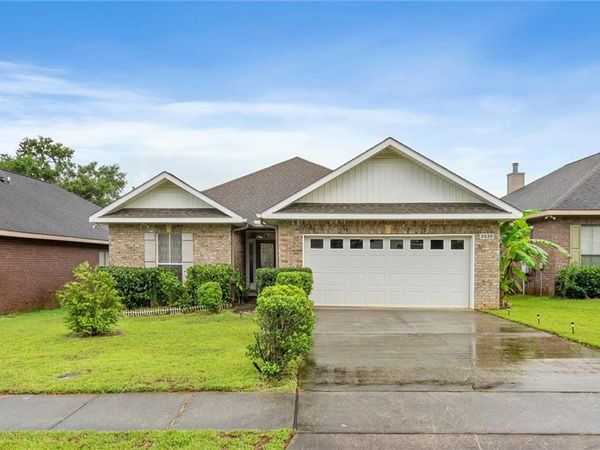 2520 Bluebeard Lane E, Mobile, AL 36695
