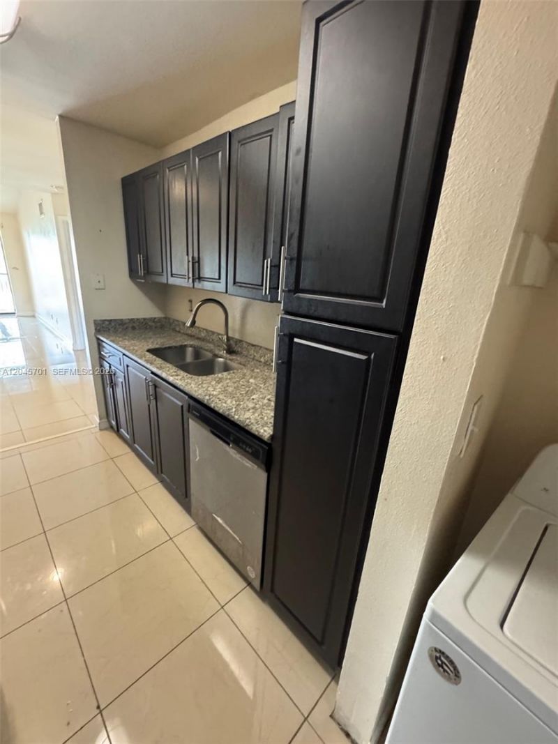 8787 NW 39th St, Unit 8787, Sunrise, FL 33351 Photo