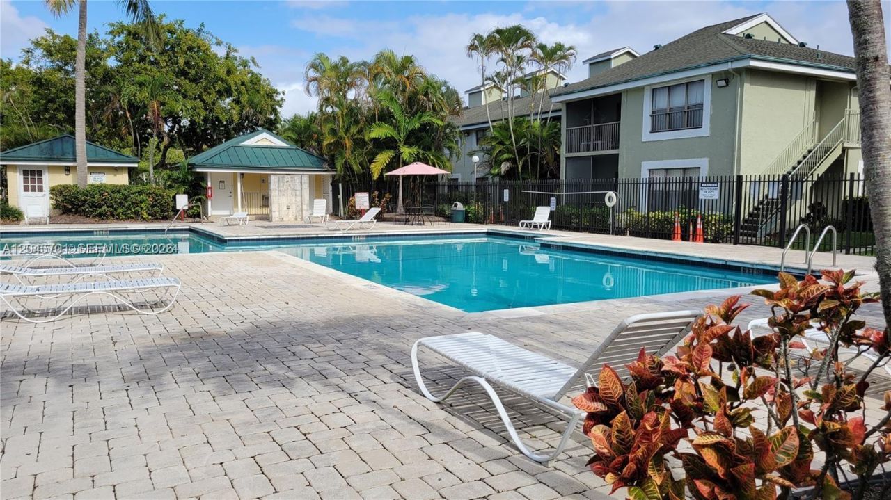 8787 NW 39th St, Unit 8787, Sunrise, FL 33351 Photo